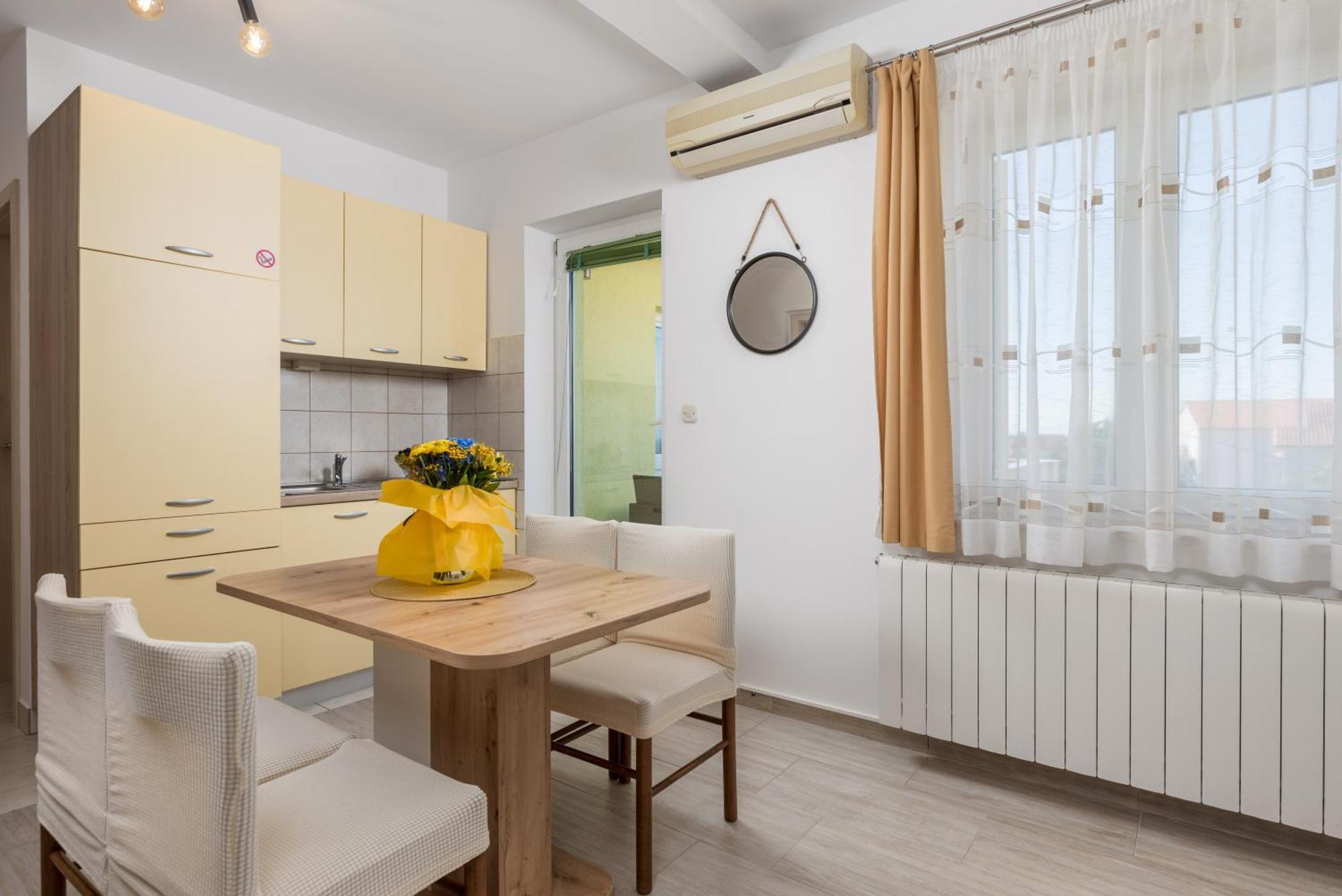 Apartments Kovacic Kraljevica Bagian luar foto