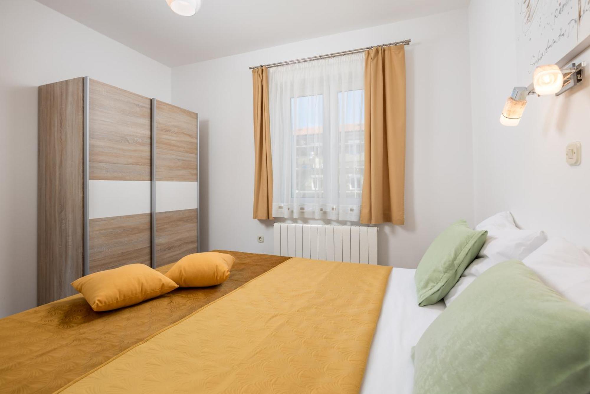 Apartments Kovacic Kraljevica Bagian luar foto