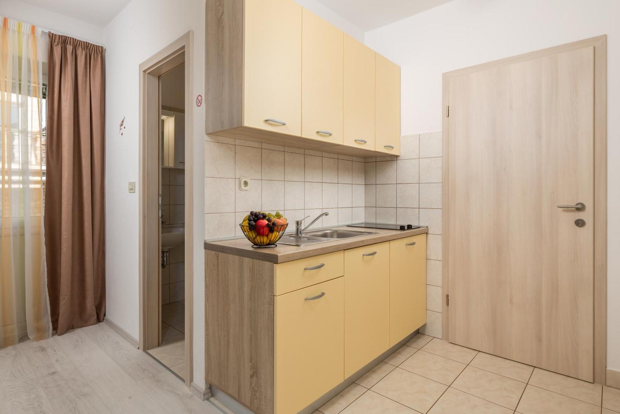 Apartments Kovacic Kraljevica Bagian luar foto